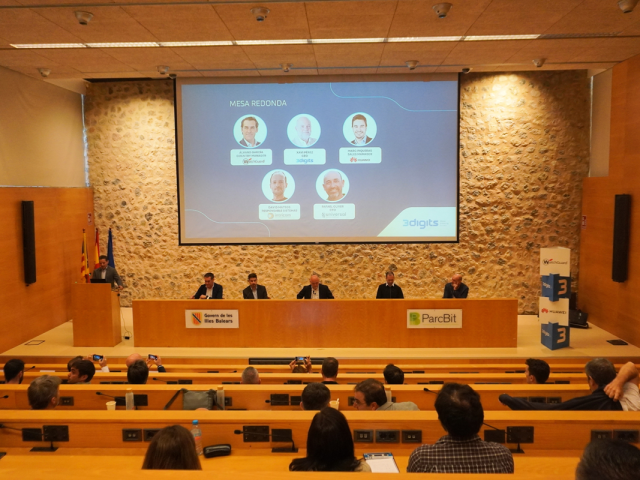 3digits reúne en Palma a Huawei y WatchGuard durante el desayuno tecnológico 2025